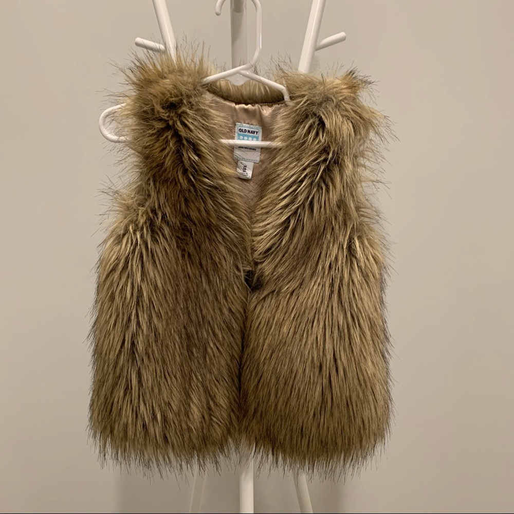 Toddler girl faux fur vest size 3T